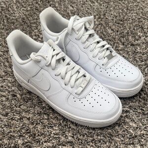 LIKE NEW - Women’s Nike Air 1